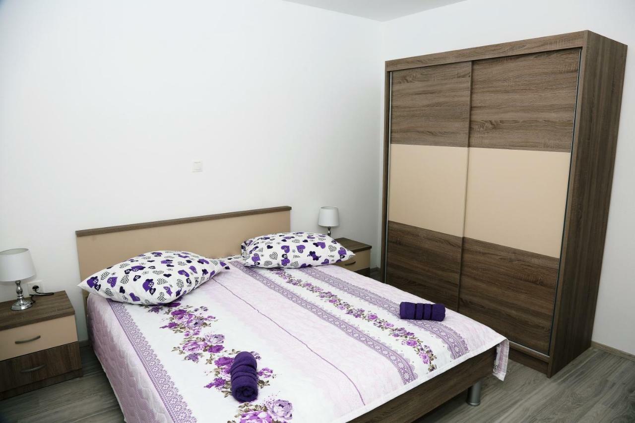 Apartments Tonia Br. 1 ซาวาลาติซา ภายนอก รูปภาพ