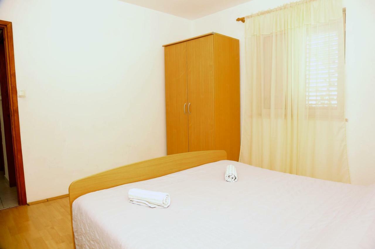Apartments Tonia Br. 1 ซาวาลาติซา ภายนอก รูปภาพ