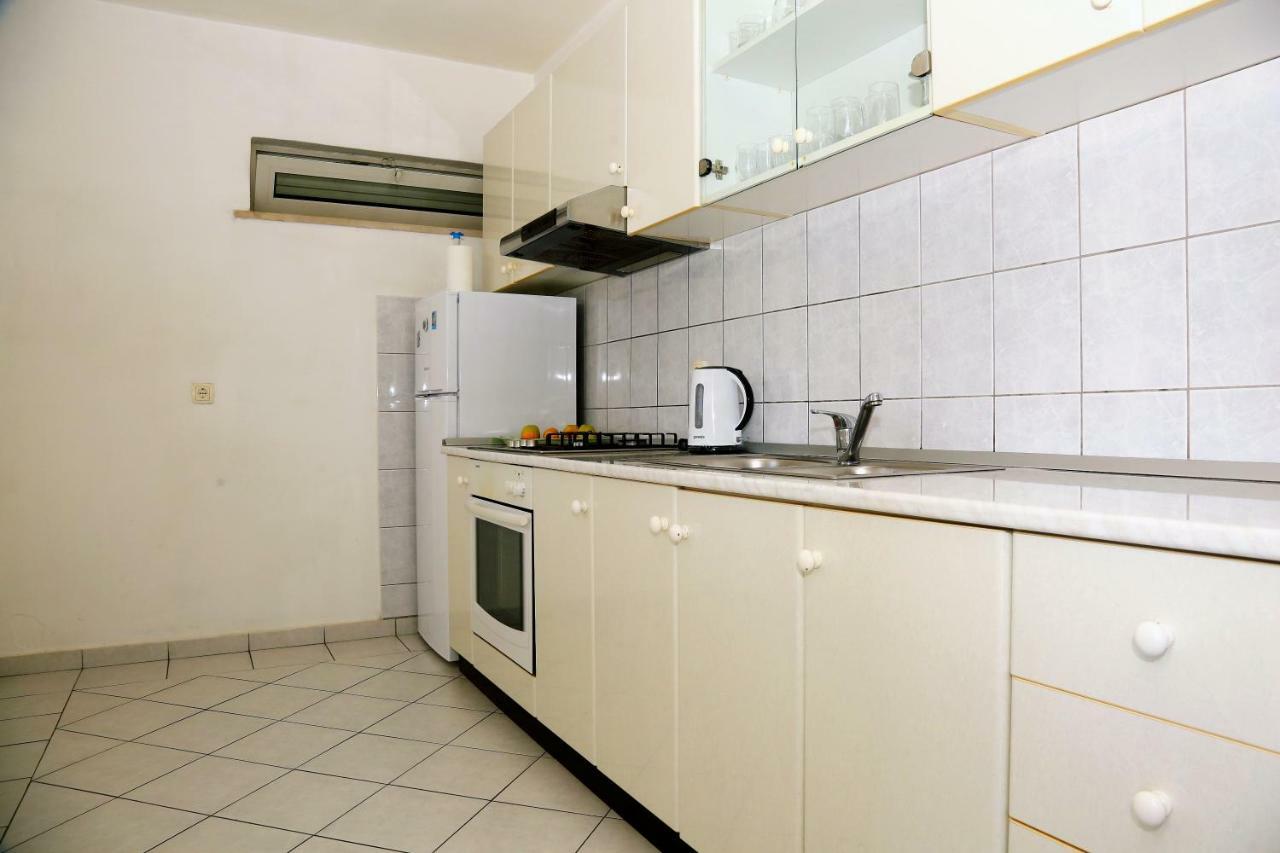 Apartments Tonia Br. 1 ซาวาลาติซา ภายนอก รูปภาพ