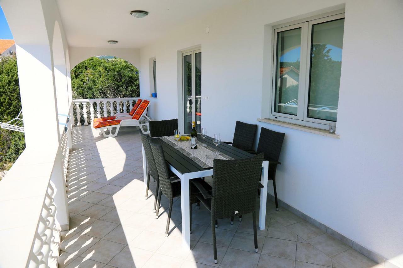 Apartments Tonia Br. 1 ซาวาลาติซา ภายนอก รูปภาพ