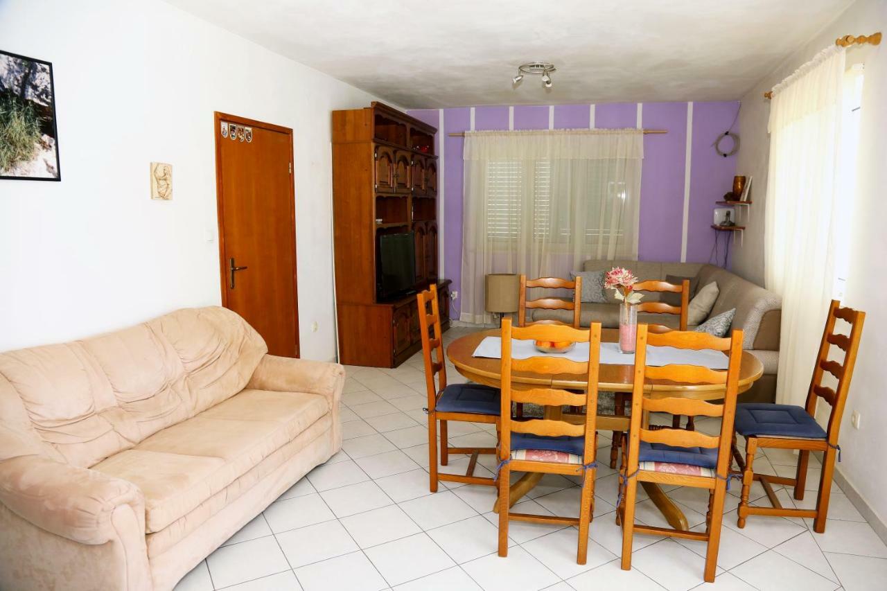 Apartments Tonia Br. 1 ซาวาลาติซา ภายนอก รูปภาพ