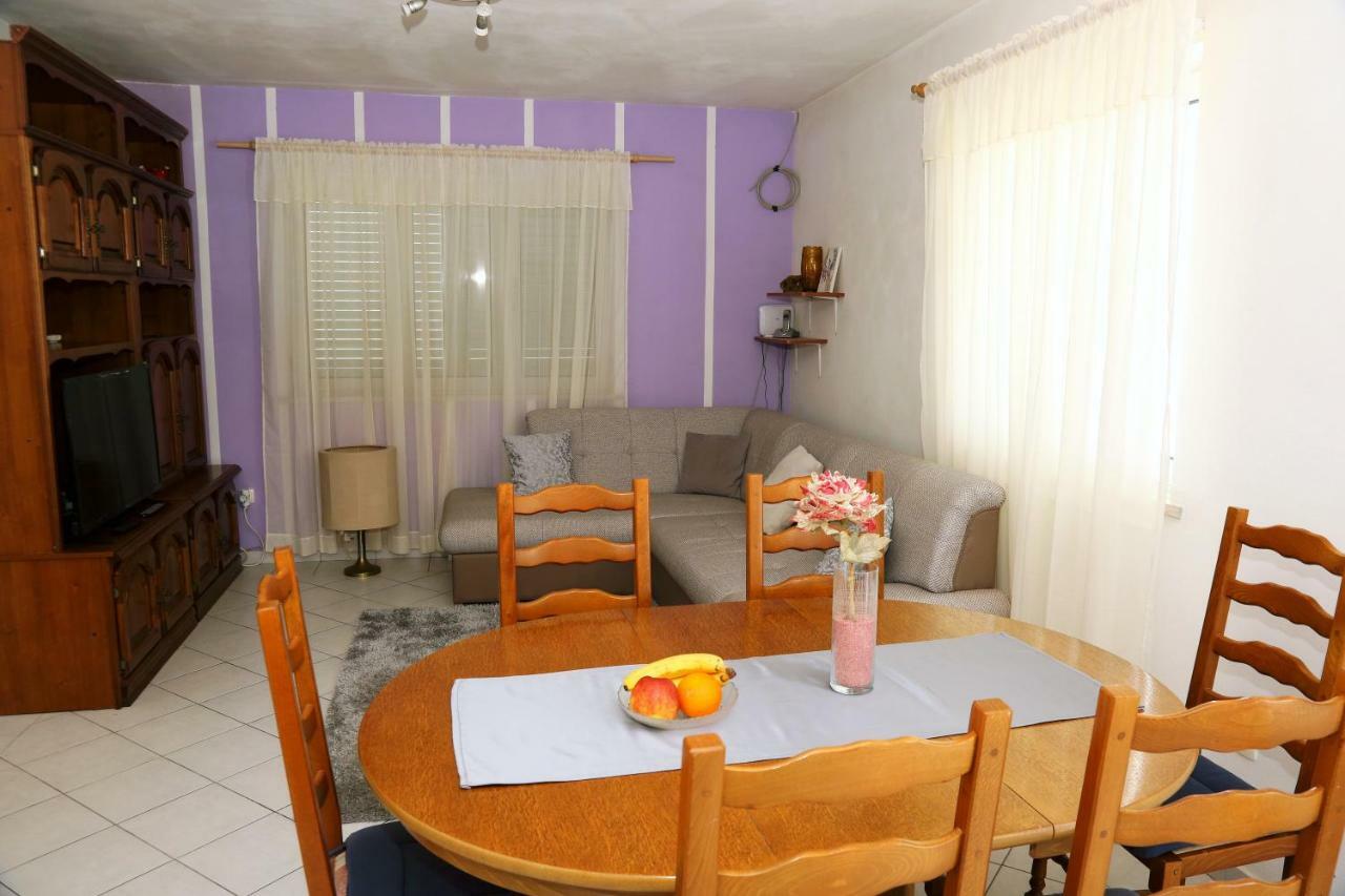 Apartments Tonia Br. 1 ซาวาลาติซา ภายนอก รูปภาพ